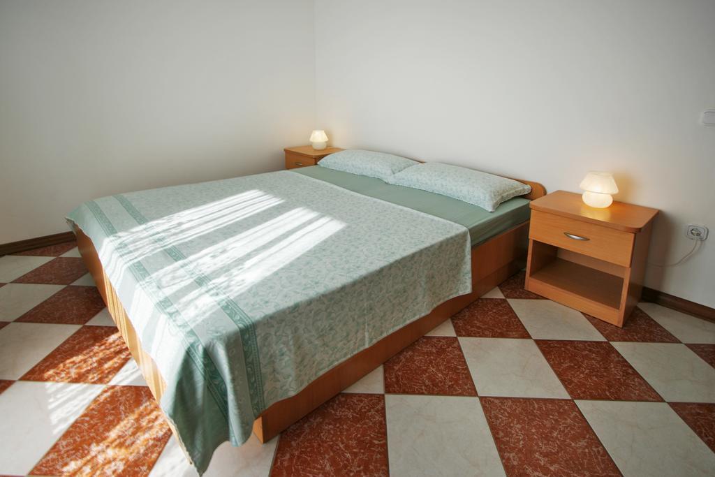 Apartments Ava Porec Esterno foto