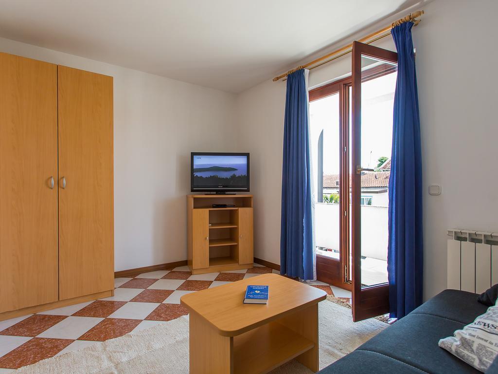 Apartments Ava Porec Esterno foto