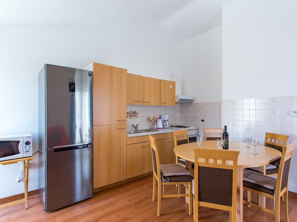 Apartments Ava Porec Esterno foto