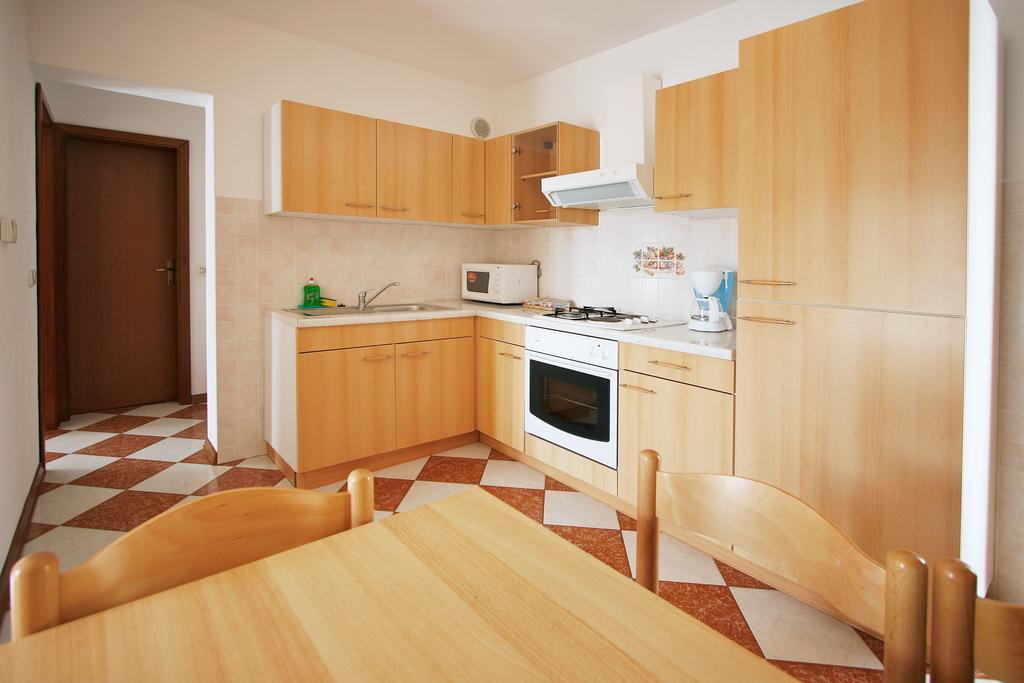 Apartments Ava Porec Esterno foto