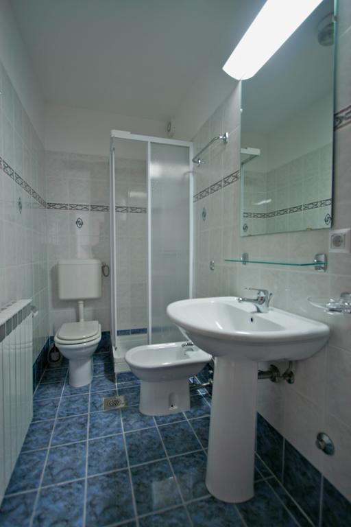 Apartments Ava Porec Esterno foto