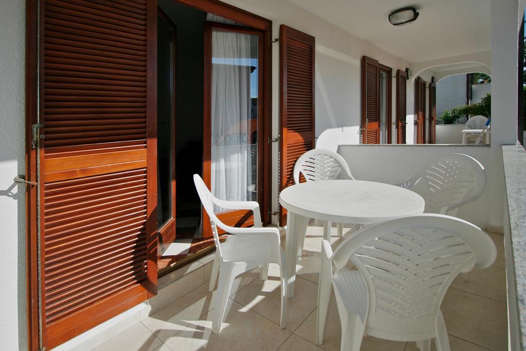 Apartments Ava Porec Esterno foto